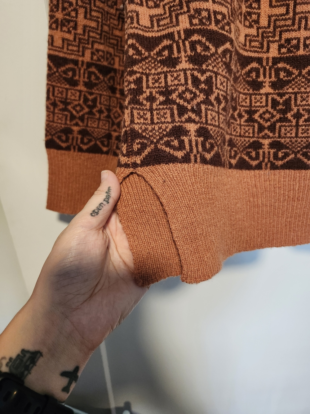 Funky Roots Sweater - Picture 5 of 6